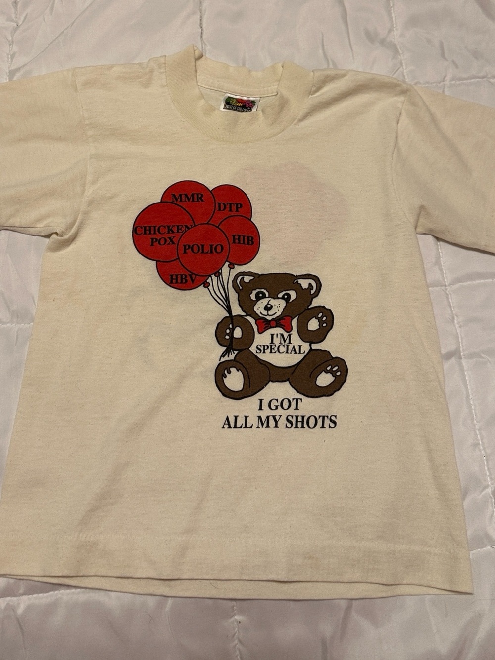 Fruit of the Loom Cream Tee with Red Balloons & Brown Bear